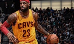 詹姆斯爆料新鞋视频播放,科技与时尚的完美融合